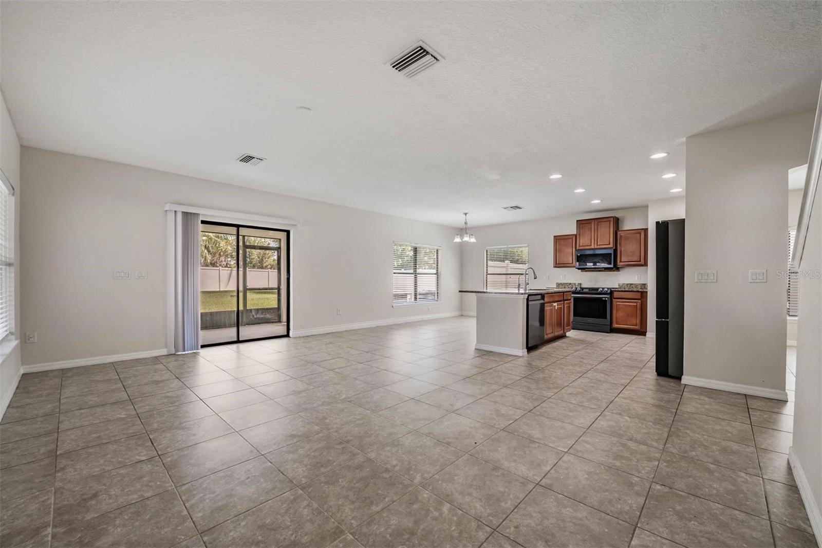 Image 15 of 43 For 14336 Haddon Mist Drive