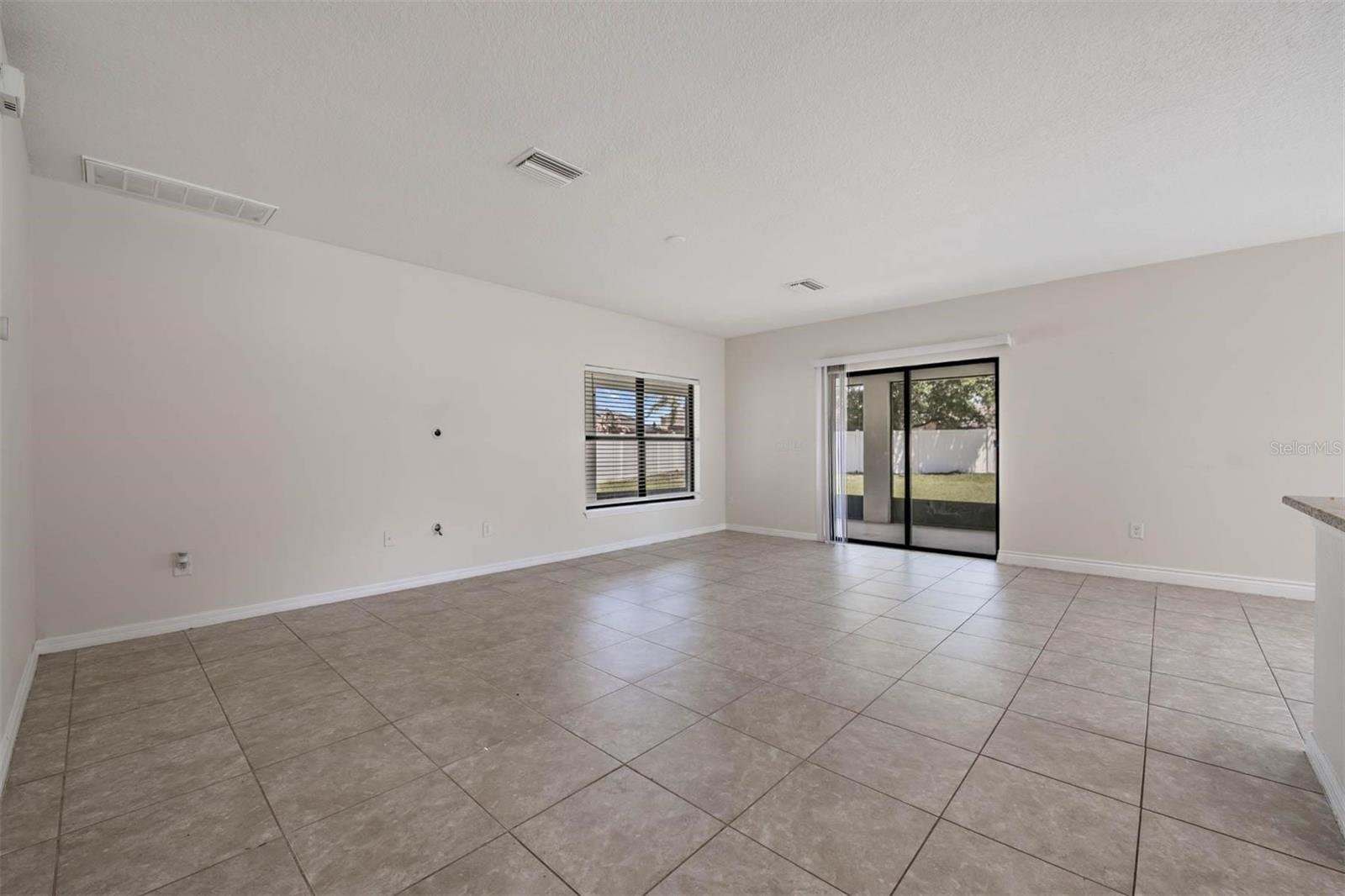 Image 16 of 43 For 14336 Haddon Mist Drive