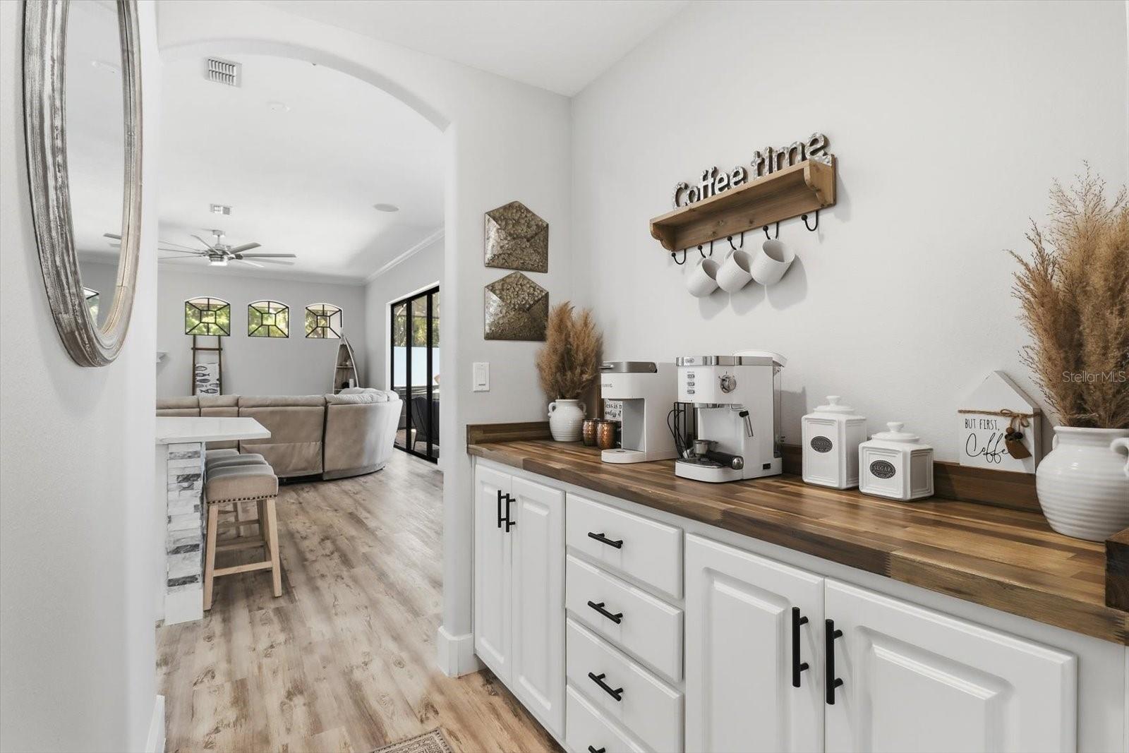 Image 11 of 53 For 11870 Waterway Drive