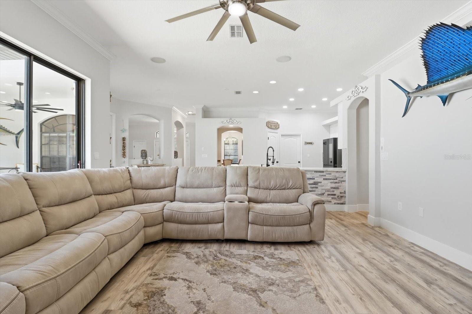 Image 19 of 53 For 11870 Waterway Drive