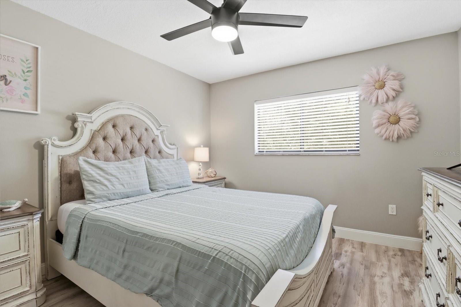Image 28 of 53 For 11870 Waterway Drive