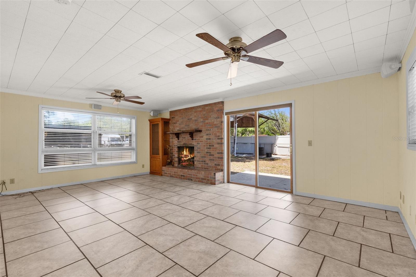 Image 17 of 24 For 12721 Summit Street