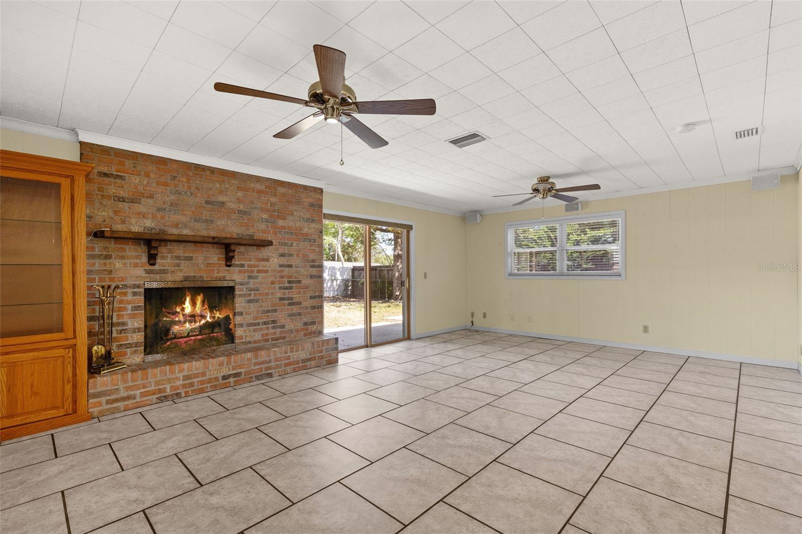 Image 18 of 24 For 12721 Summit Street
