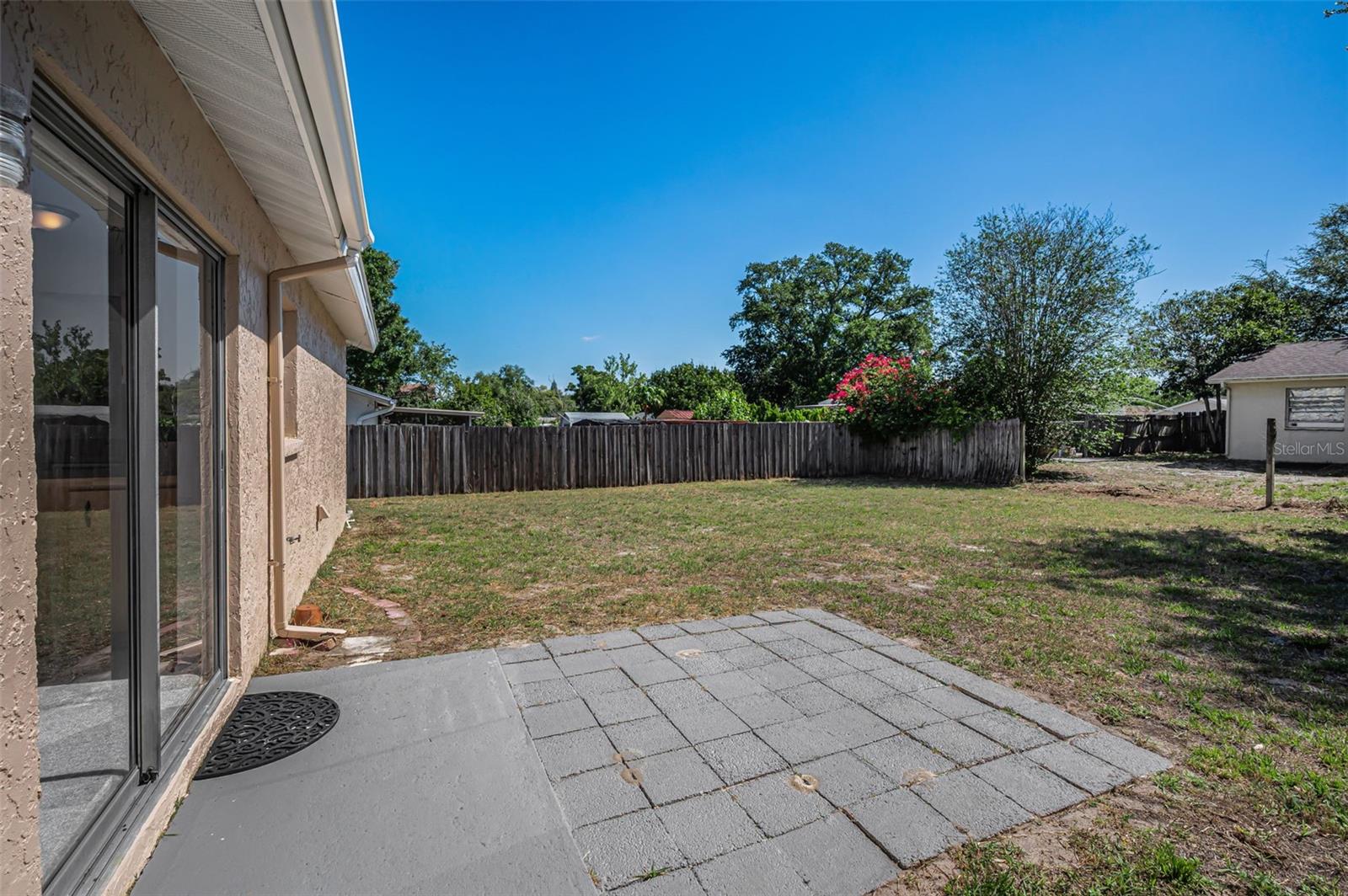 Image 26 of 37 For 2611 Knoll Street W