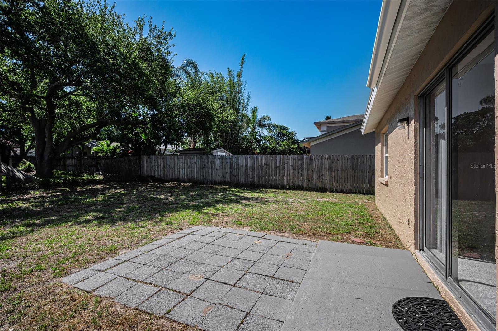 Image 32 of 37 For 2611 Knoll Street W