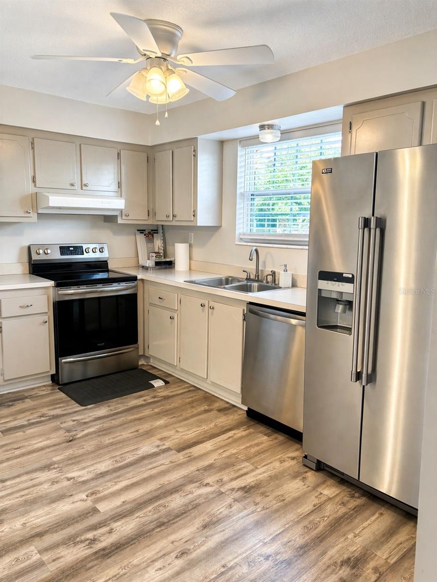 Image 8 of 34 For 3440 41st Ave South  187