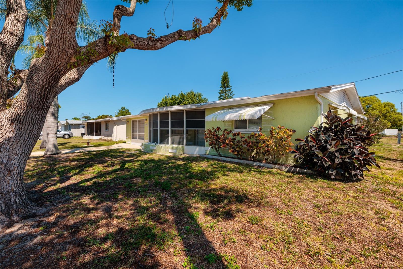 Image 4 of 37 For 5209 Lofton Drive