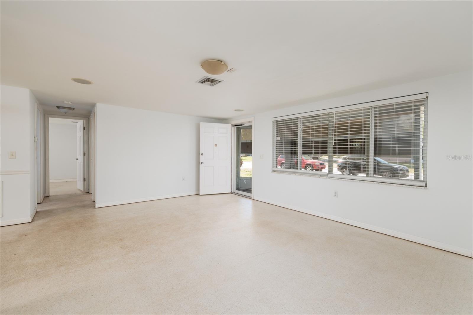 Image 9 of 37 For 5209 Lofton Drive