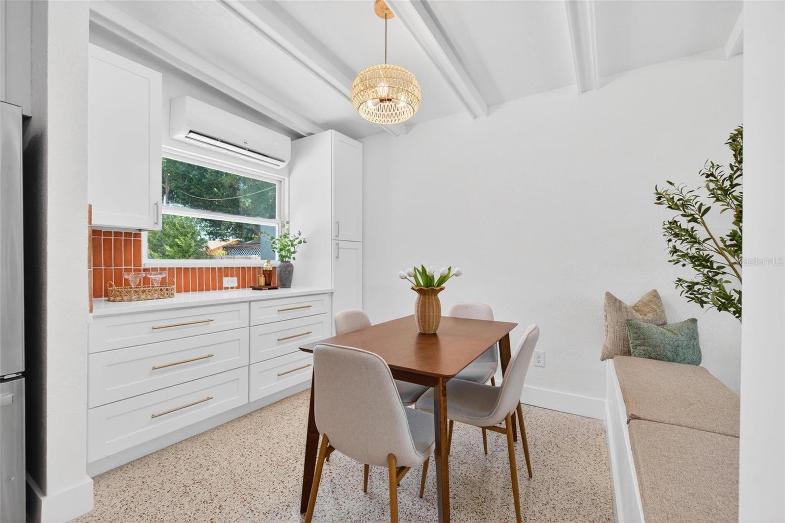 Image 10 of 28 For 4029 3rd Avenue S