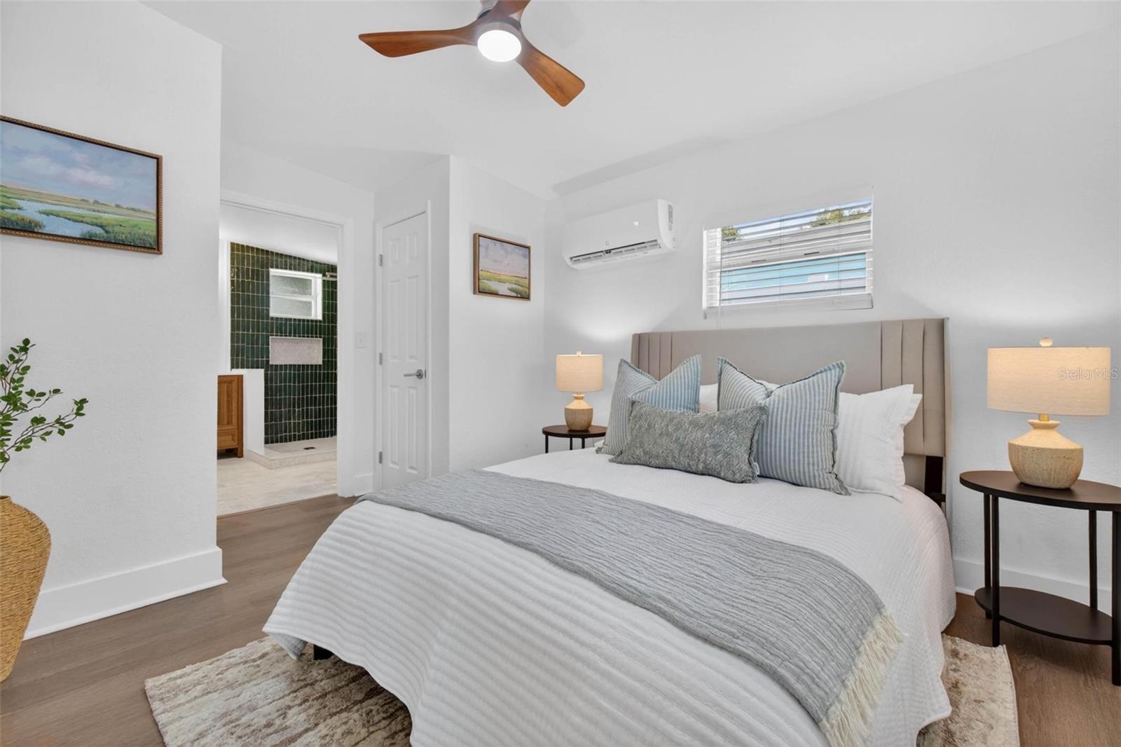 Image 14 of 28 For 4029 3rd Avenue S