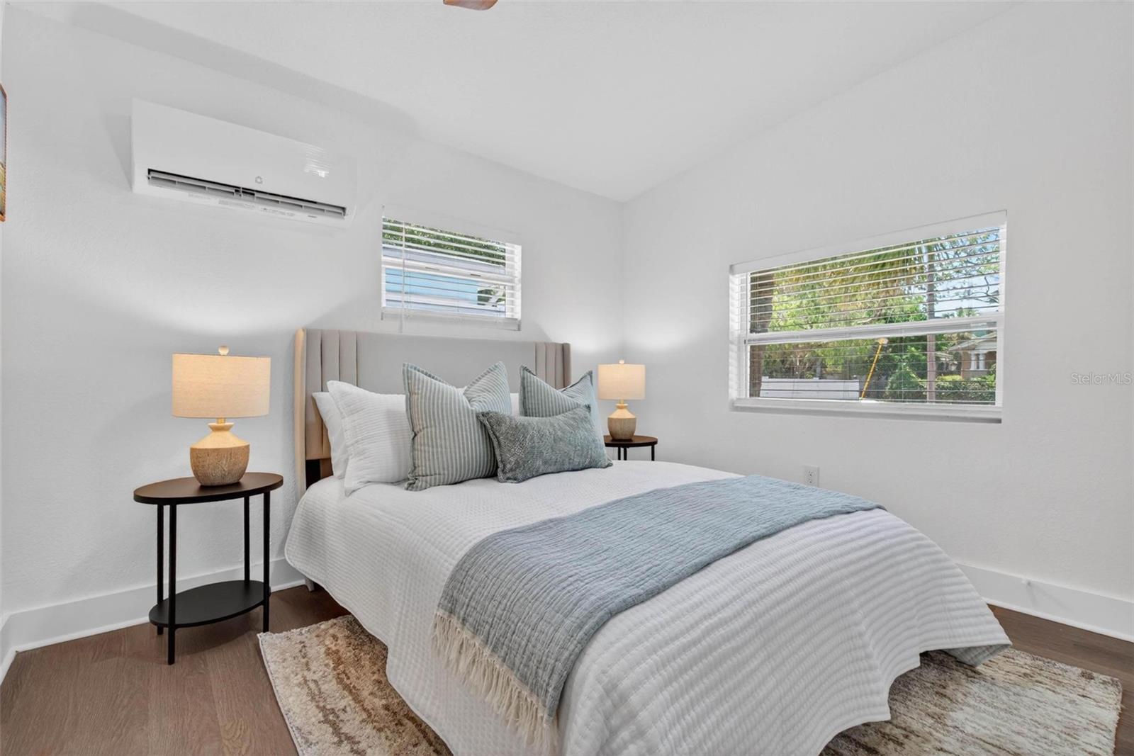 Image 15 of 28 For 4029 3rd Avenue S