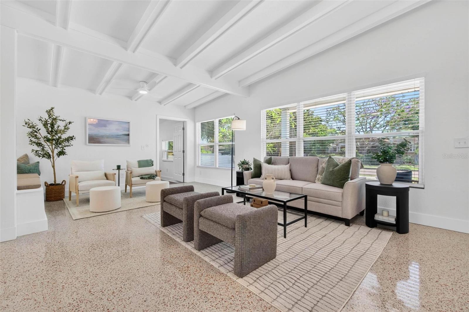 Image 6 of 28 For 4029 3rd Avenue S