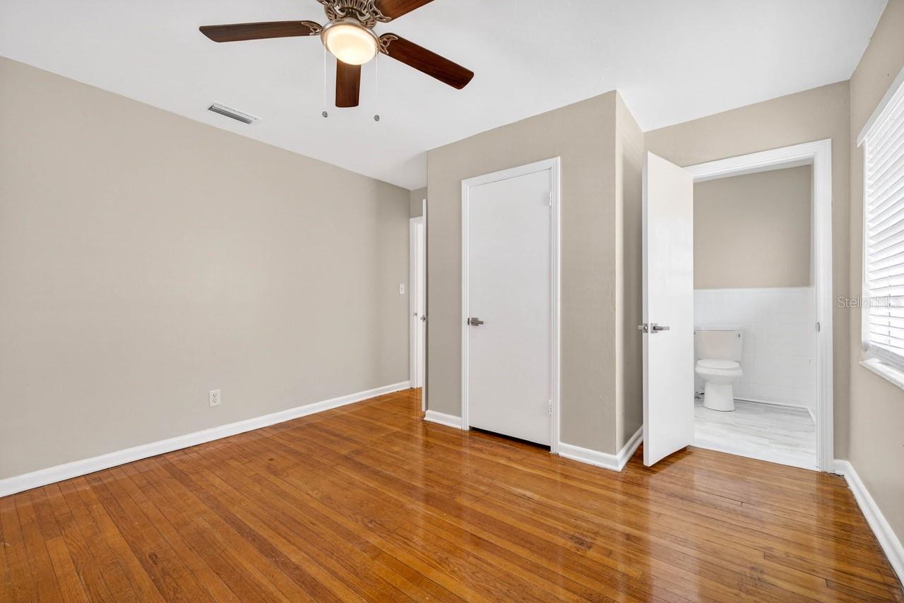 Image 12 of 30 For 1310 Woodlawn Avenue