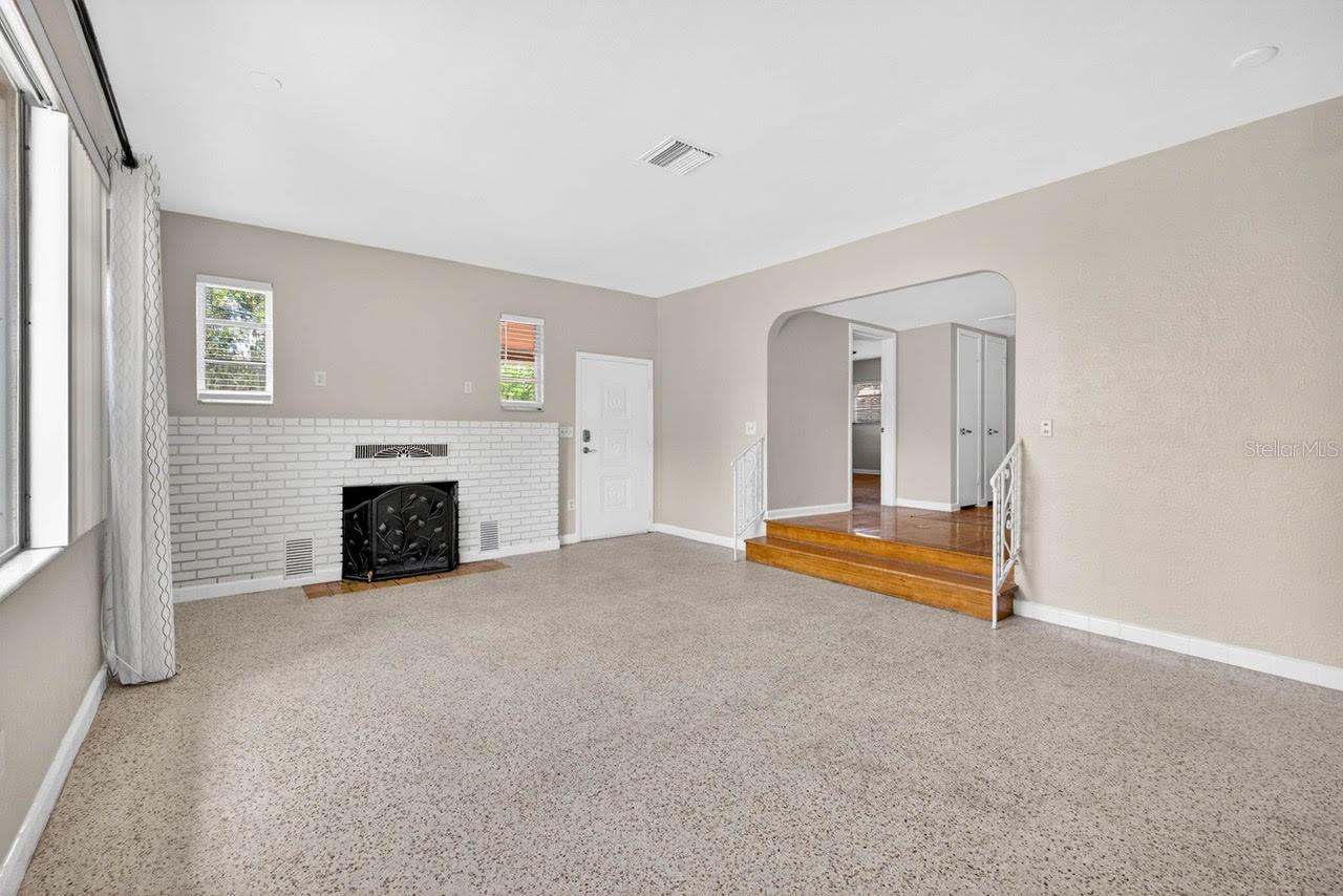 Image 19 of 30 For 1310 Woodlawn Avenue