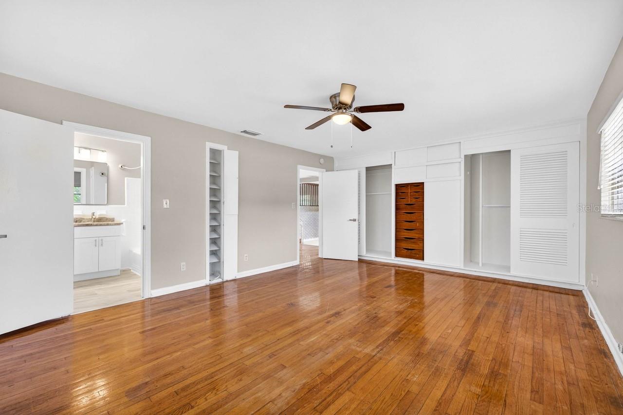 Image 8 of 30 For 1310 Woodlawn Avenue