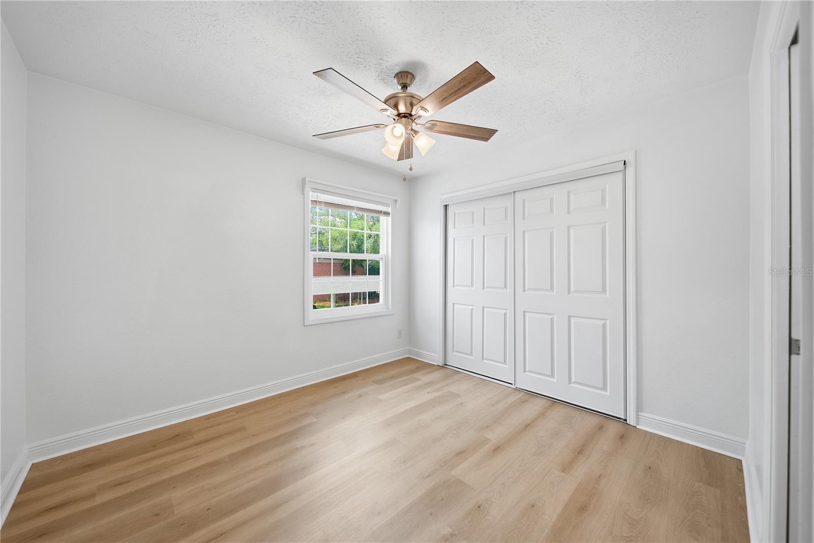 Listing photo id 11 for 13690 Orange Sunset Drive 202