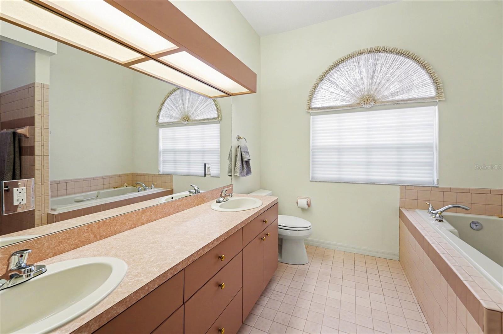Image 18 of 42 For 2650 Velventos Drive