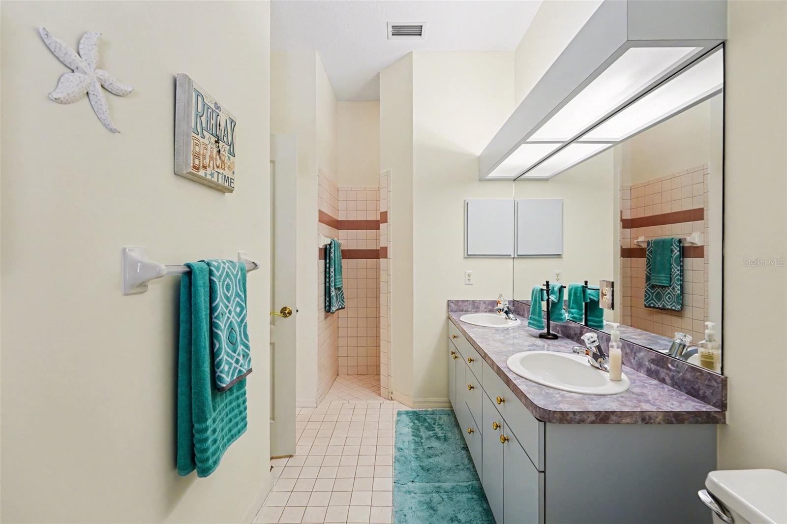Image 22 of 42 For 2650 Velventos Drive