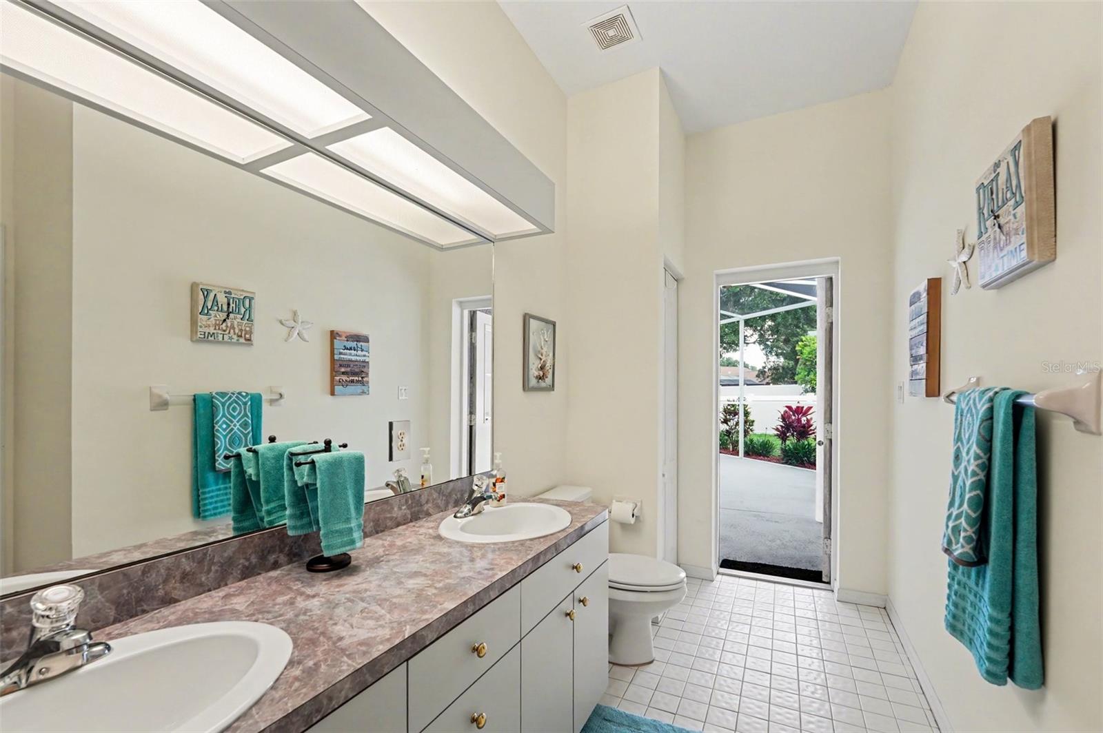 Image 23 of 42 For 2650 Velventos Drive
