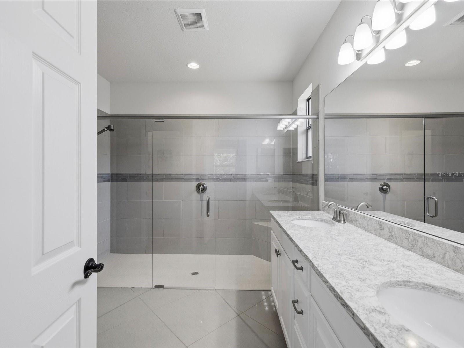 Image 13 of 94 For 740 Rosemary Circle