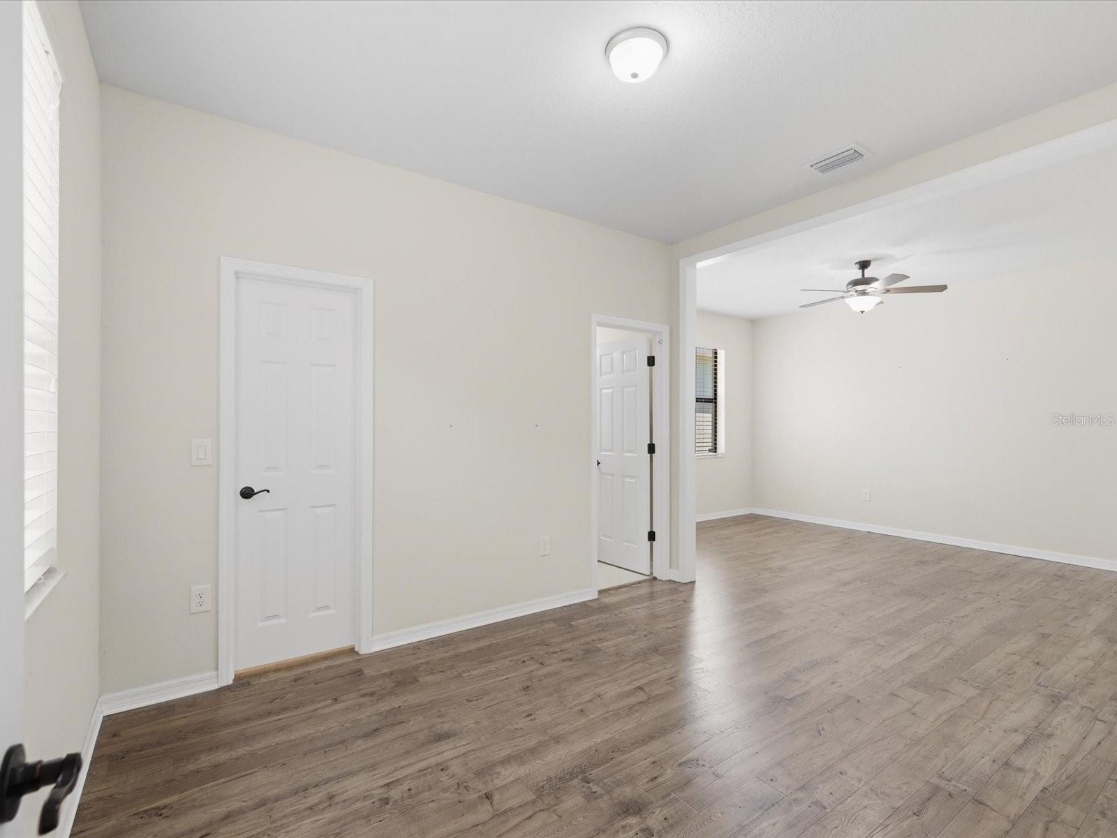 Image 18 of 94 For 740 Rosemary Circle
