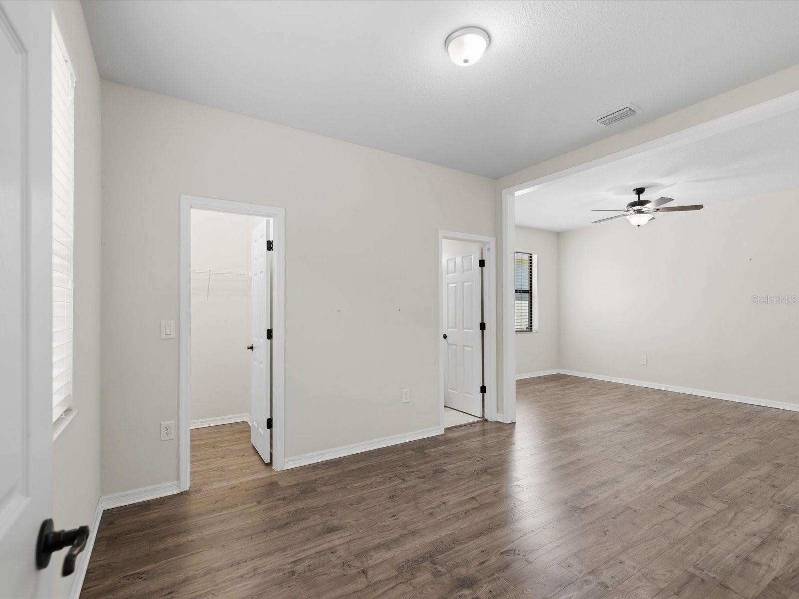 Image 19 of 94 For 740 Rosemary Circle