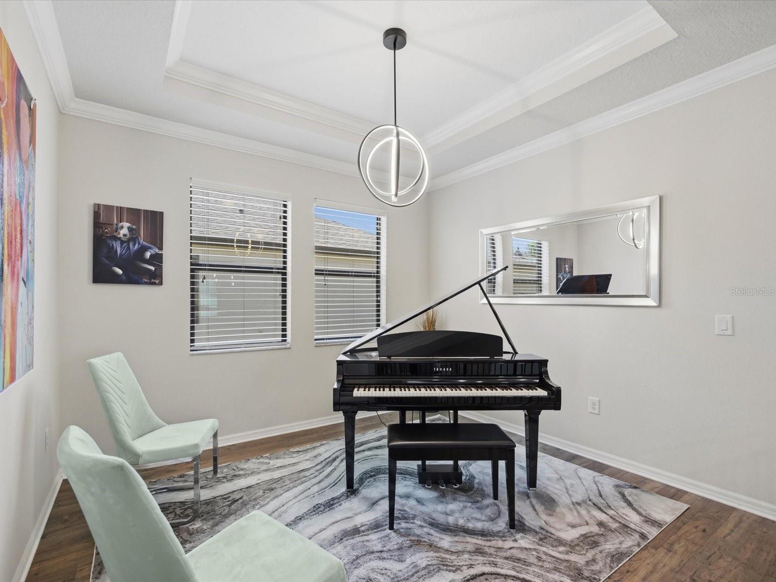 Image 33 of 94 For 740 Rosemary Circle