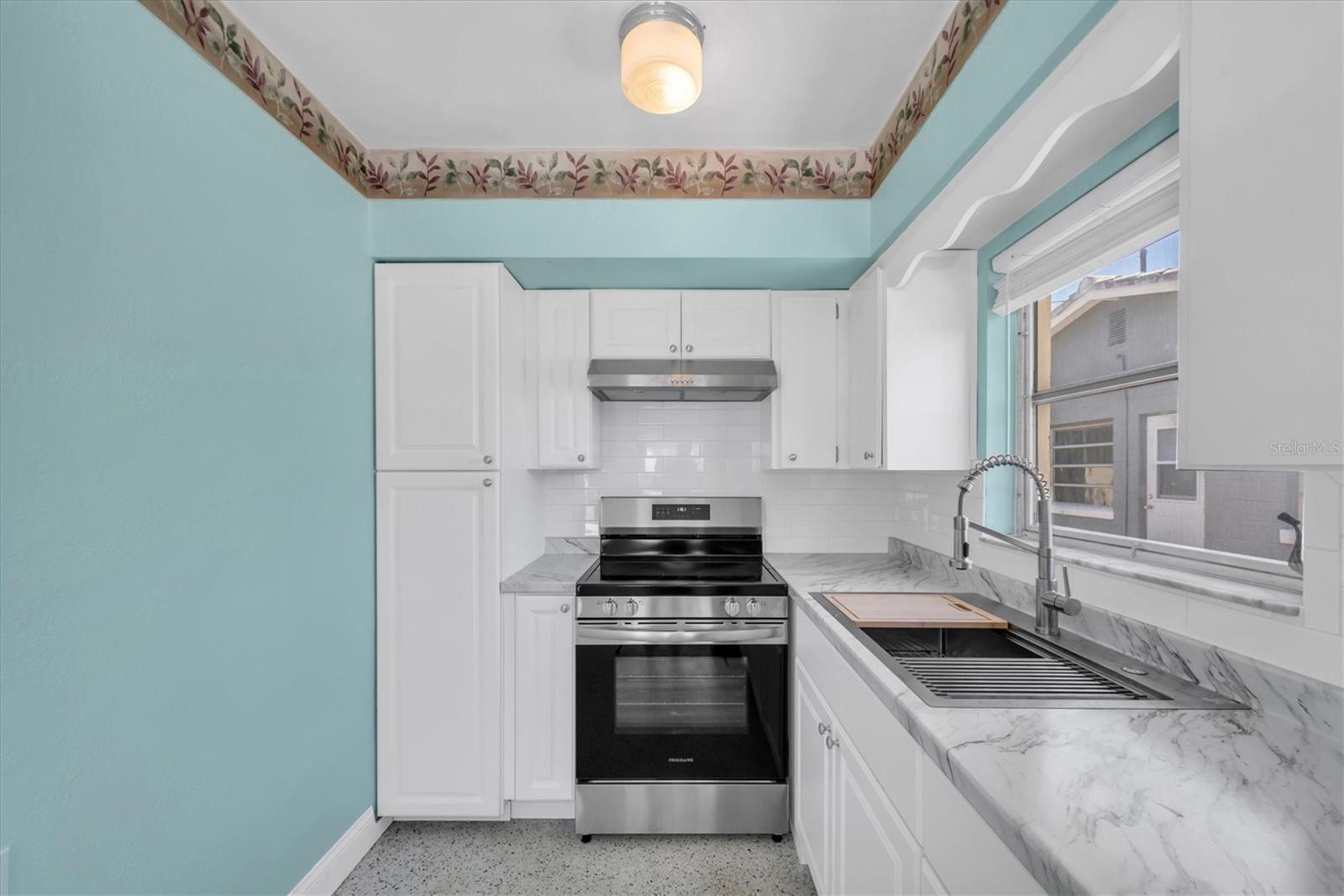 Image 11 of 33 For 11095 2nd Street E Unit A