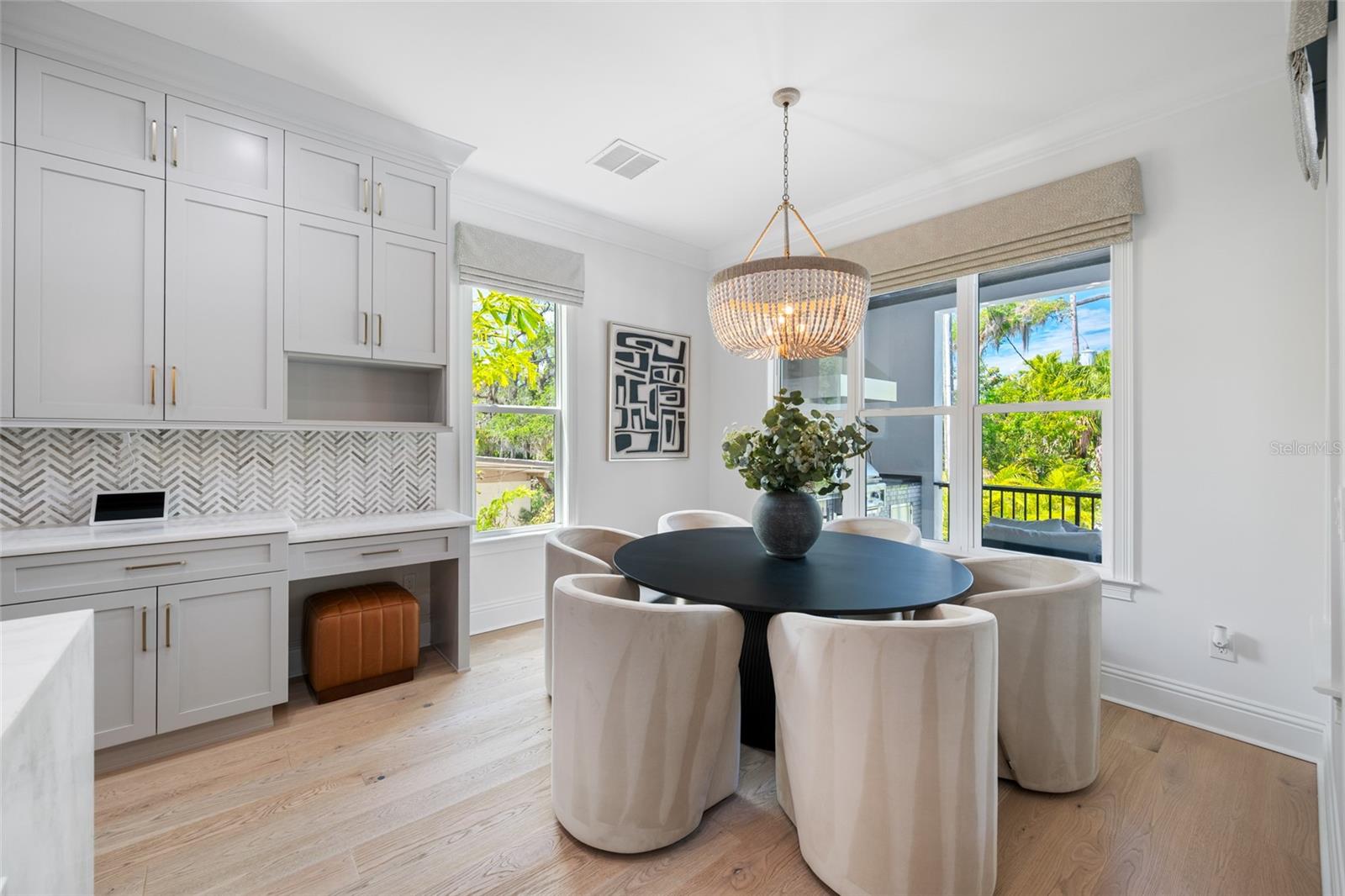 Image 11 of 100 For 2623 Parkview Street