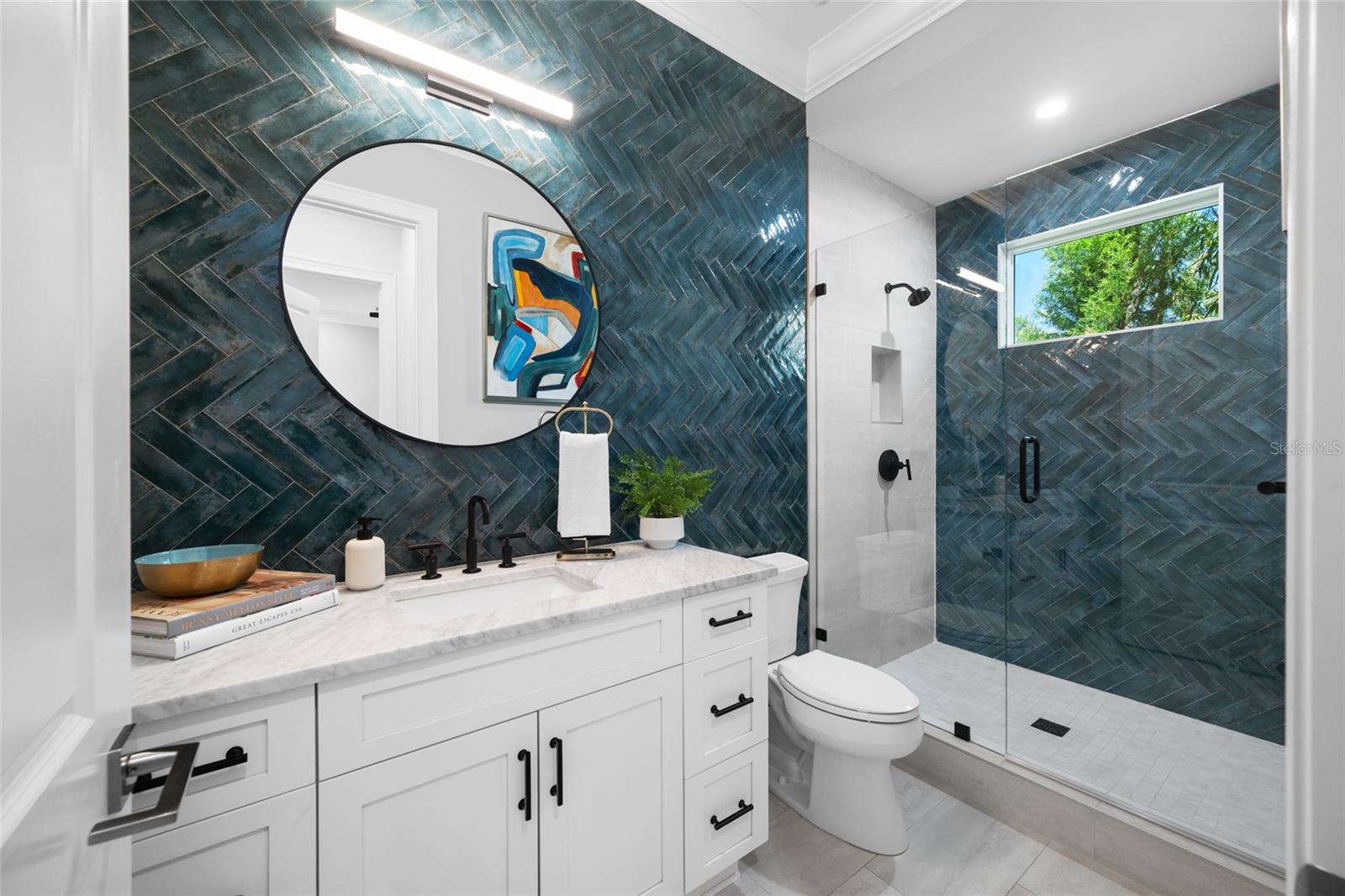 Image 33 of 100 For 2623 Parkview Street