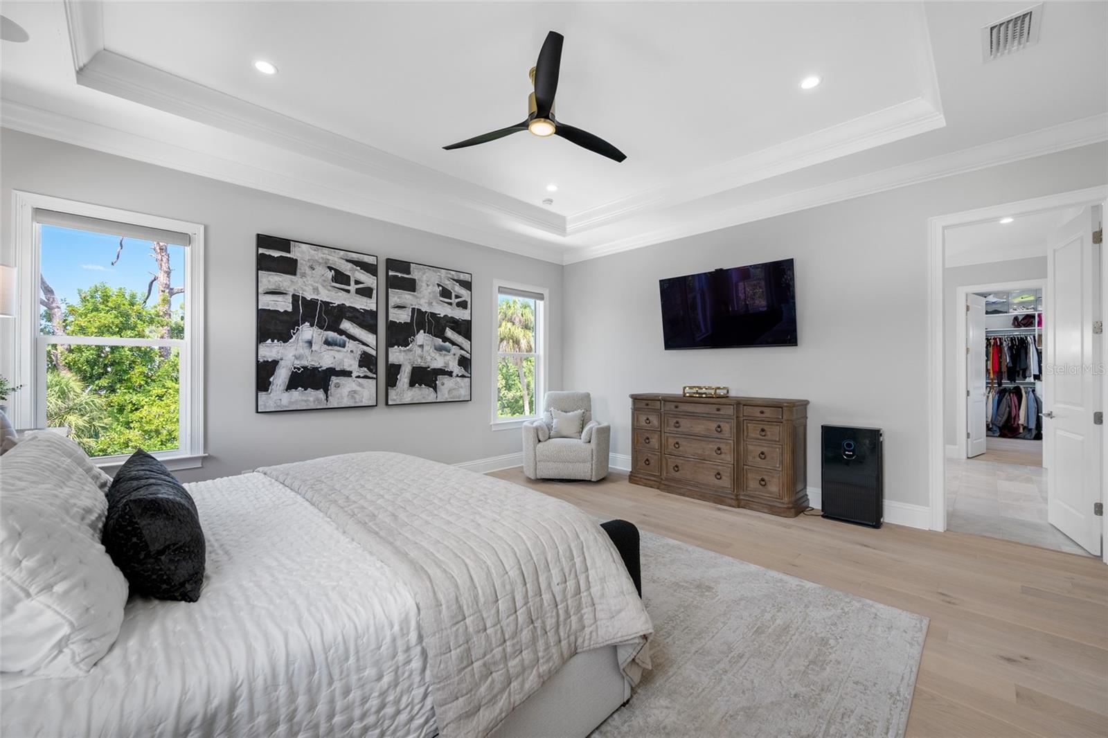 Image 47 of 100 For 2623 Parkview Street