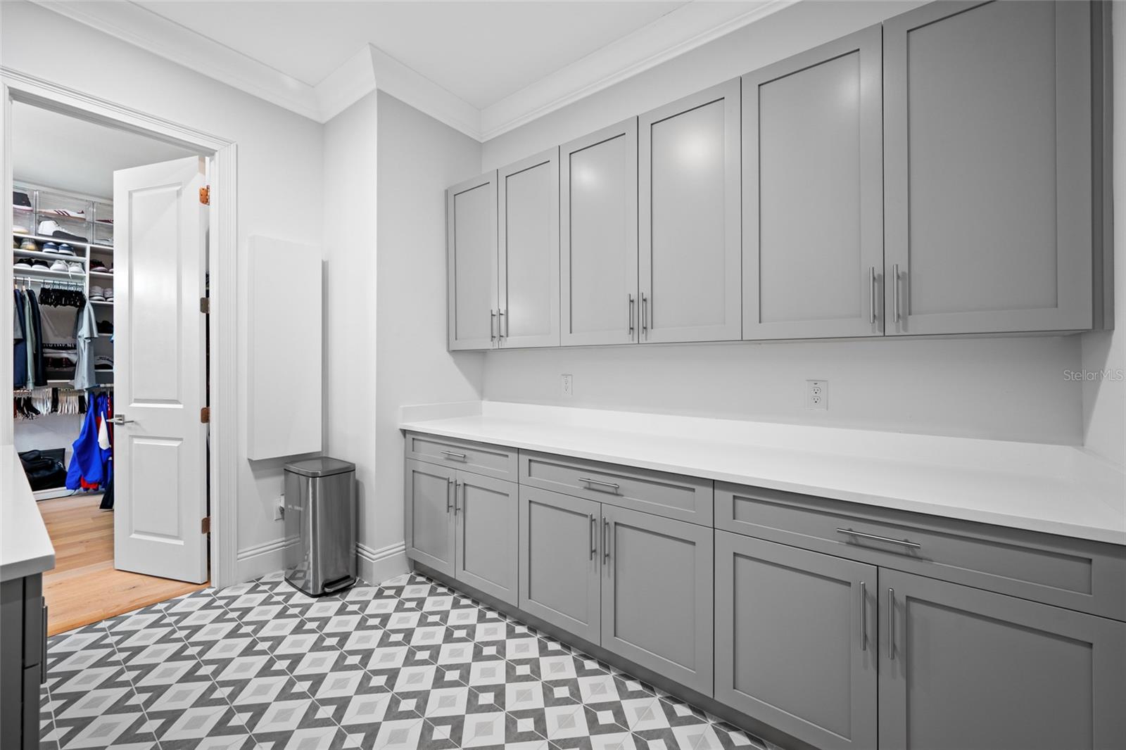 Image 60 of 100 For 2623 Parkview Street
