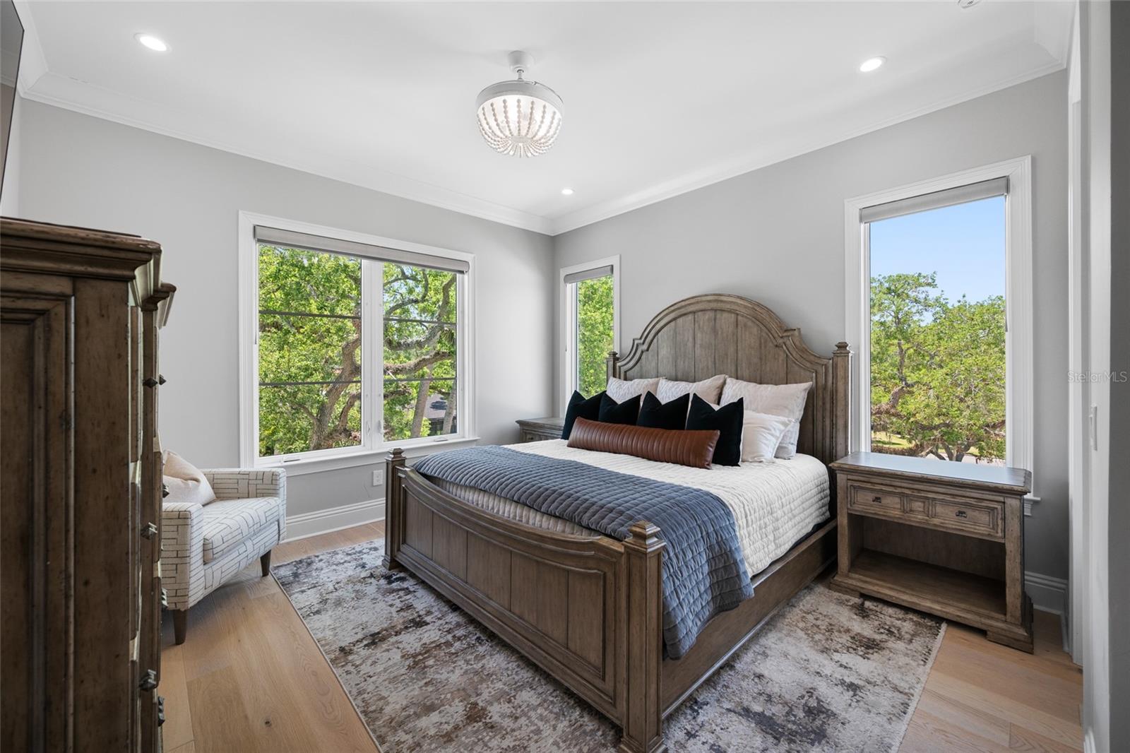 Image 63 of 100 For 2623 Parkview Street