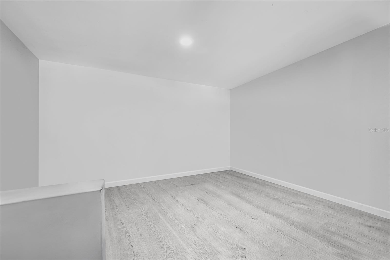 Image 90 of 100 For 2623 Parkview Street