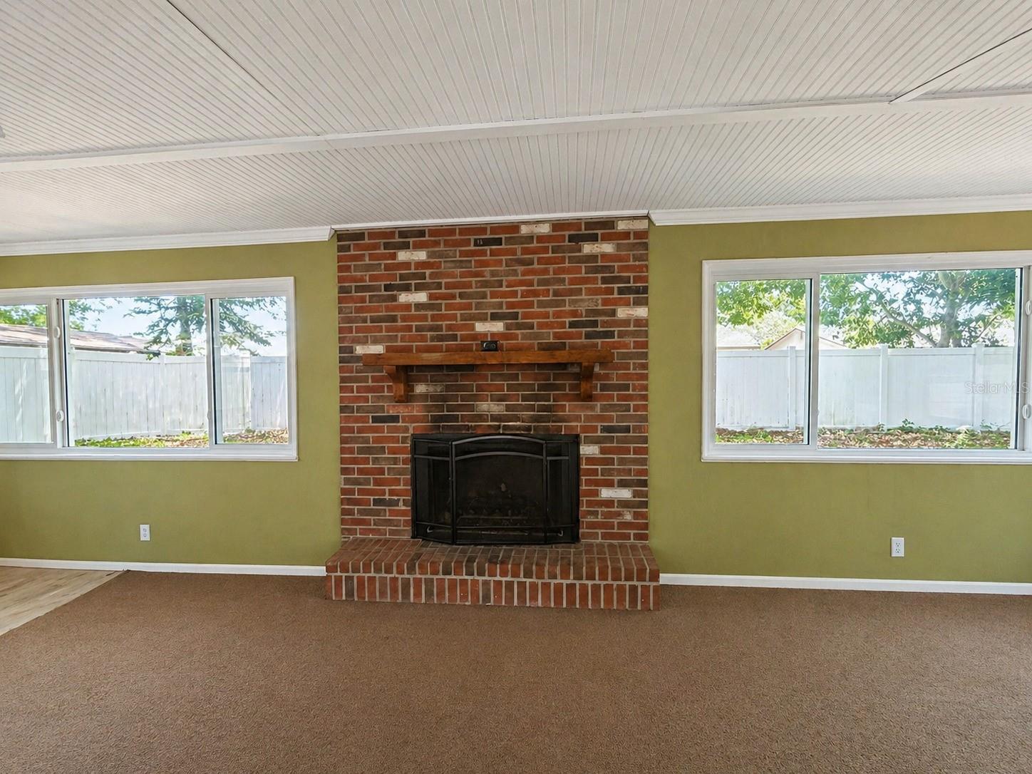 Image 4 of 14 For 14933 56th Street N