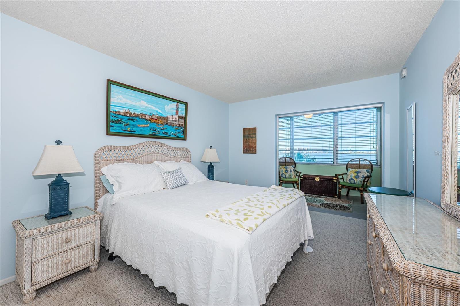Image 31 of 65 For 4750 Cove Circle 304