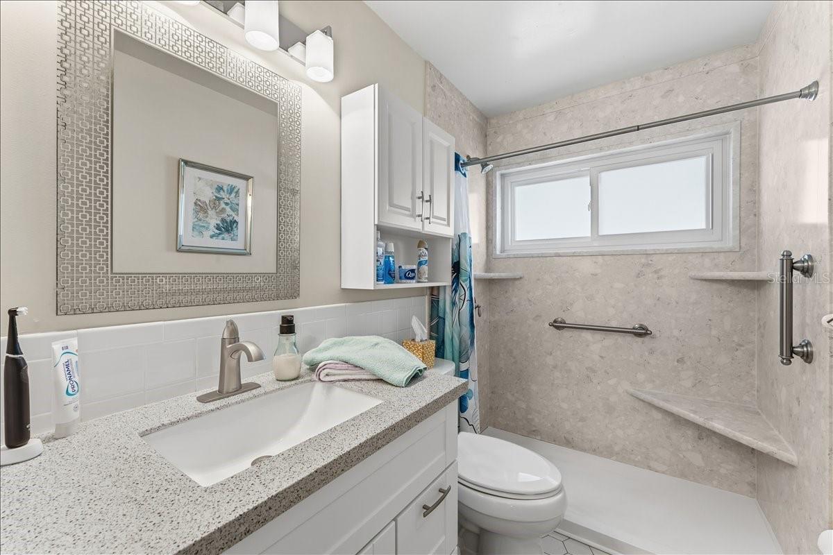 Image 31 of 50 For 9875 Mainlands Boulevard W