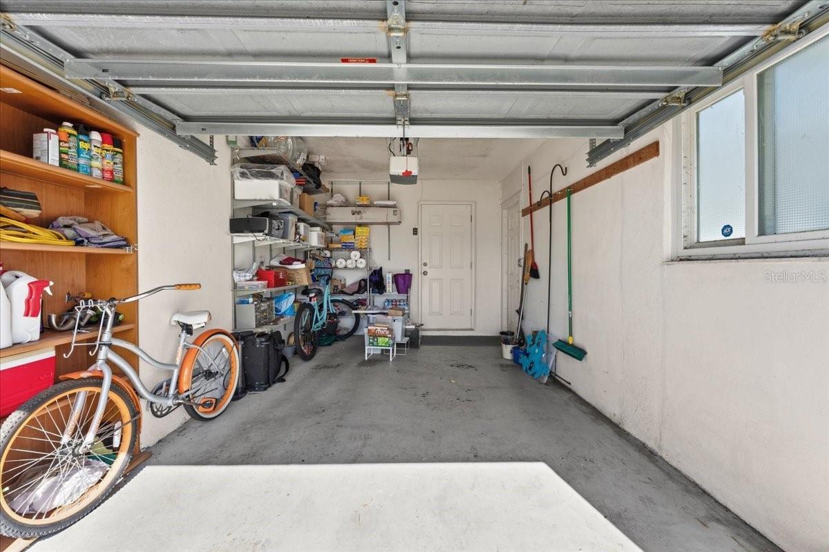 Image 5 of 50 For 9875 Mainlands Boulevard W