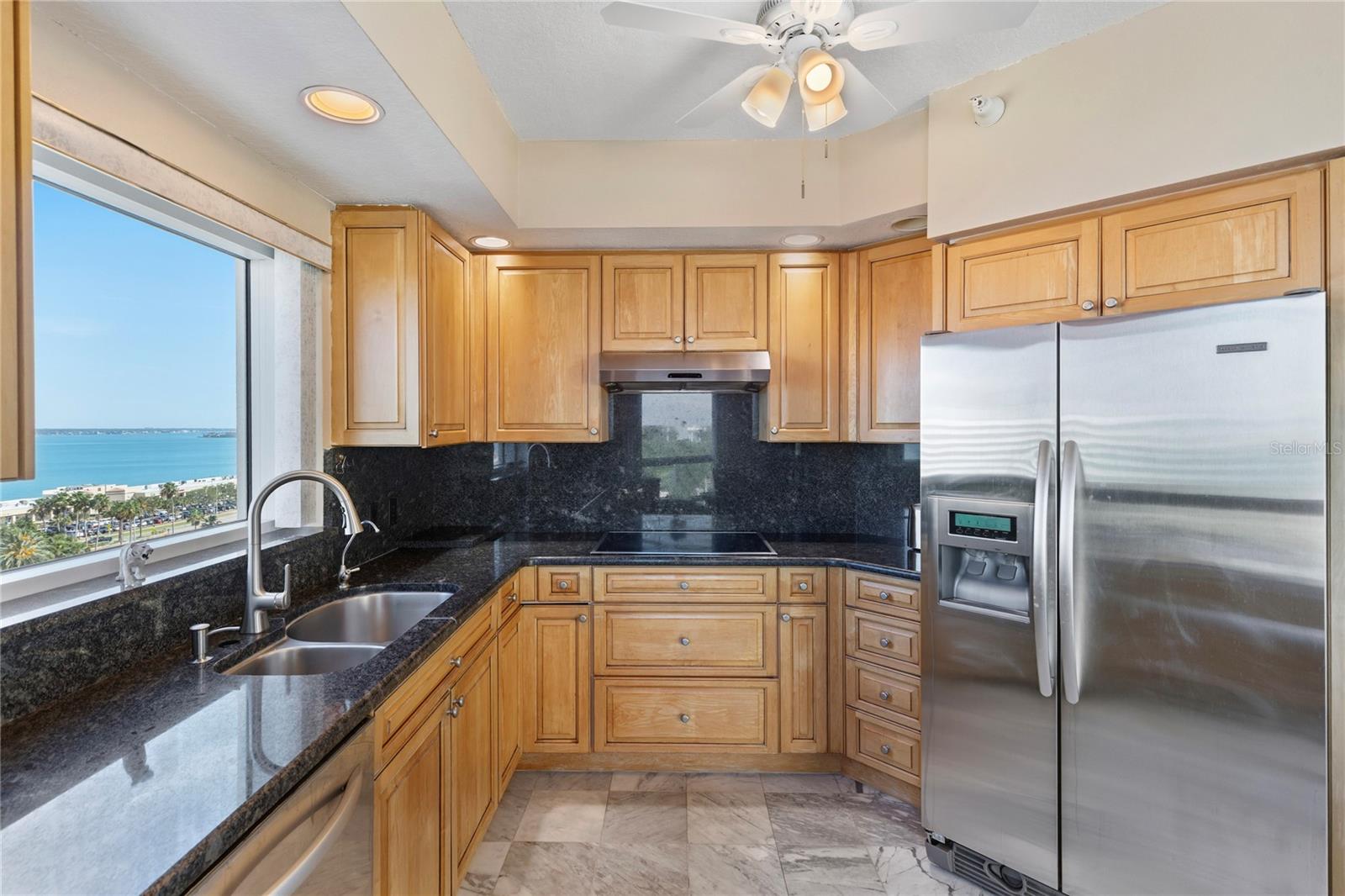 Image 25 of 63 For 1180 Gulf Boulevard 906