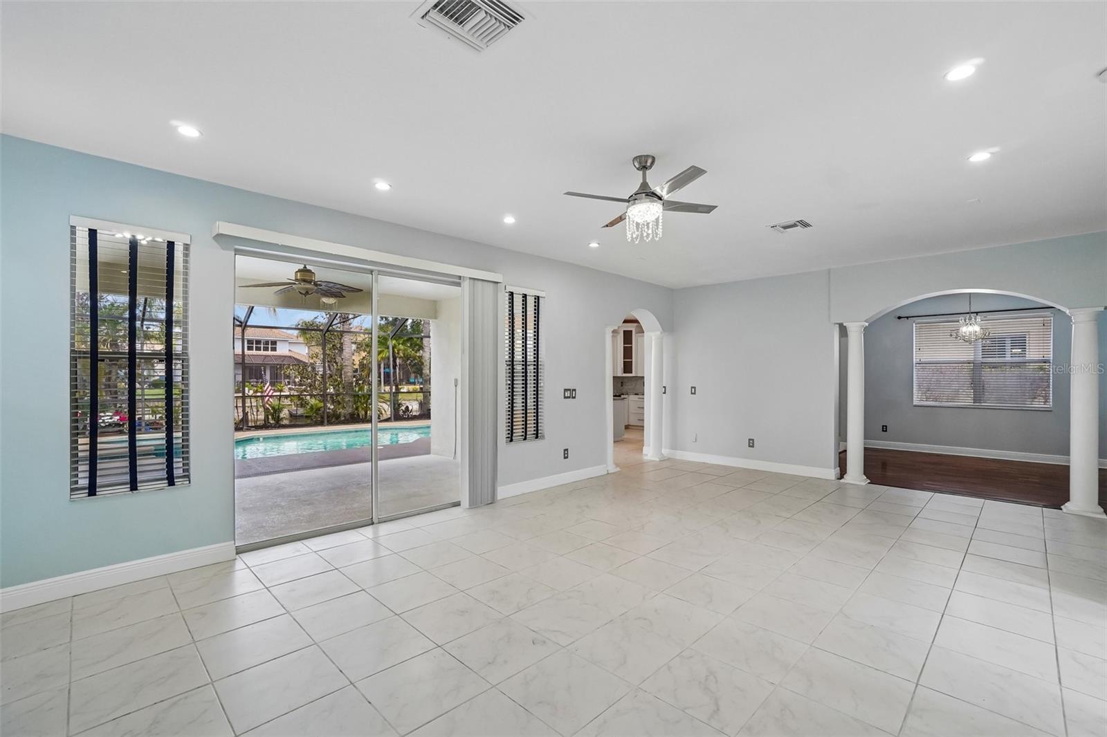 Image 11 of 66 For 18032 Malakai Isle Drive