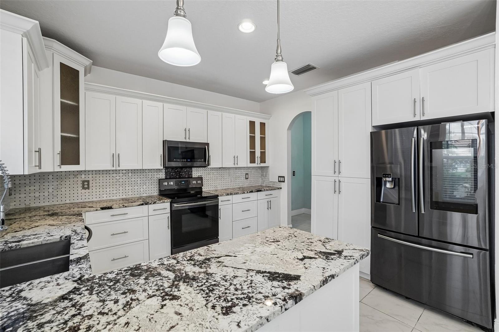 Image 18 of 66 For 18032 Malakai Isle Drive