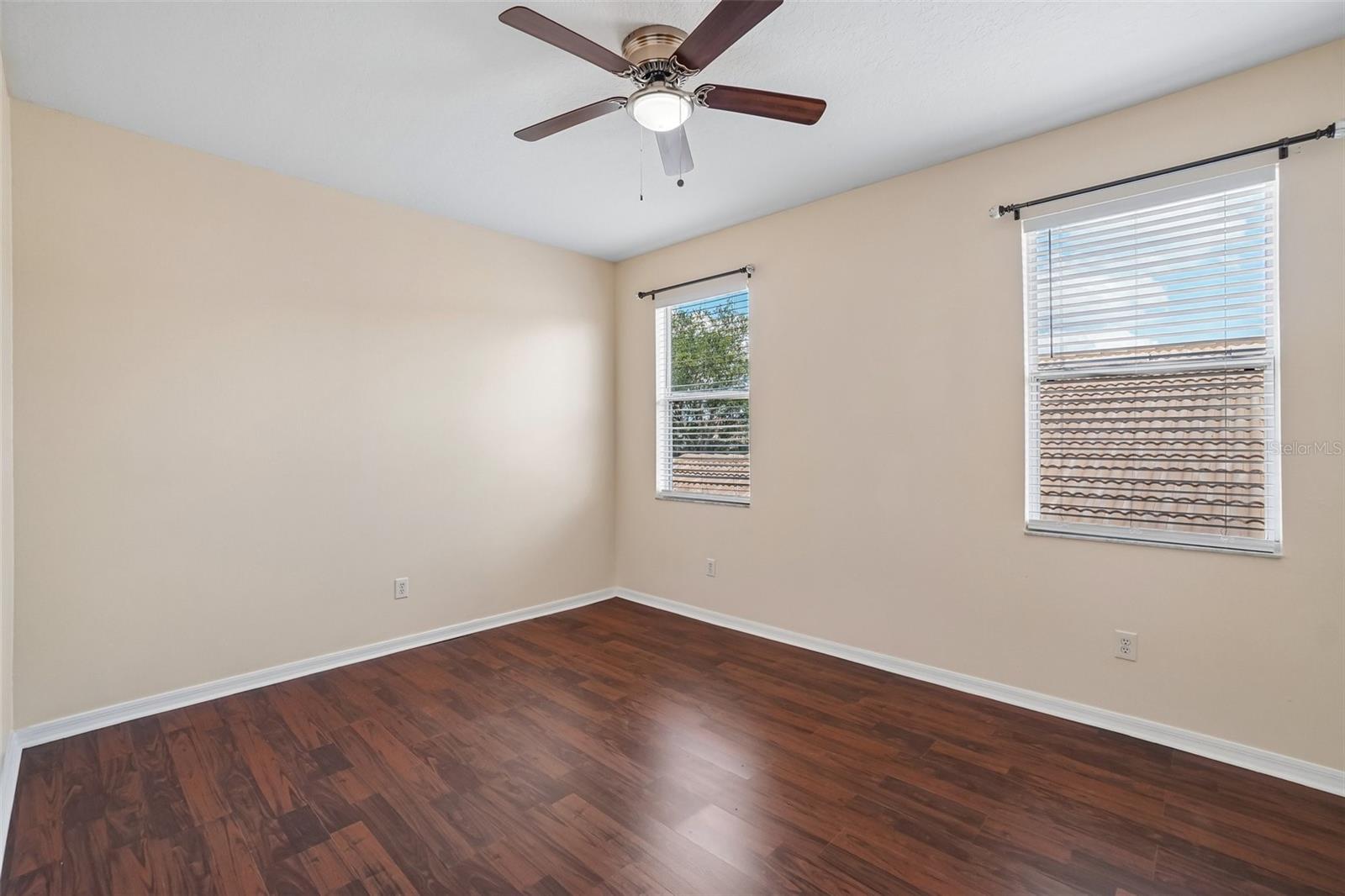 Image 25 of 66 For 18032 Malakai Isle Drive