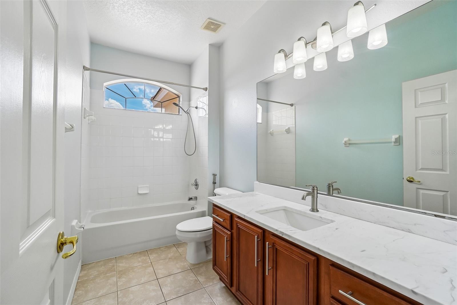 Image 27 of 66 For 18032 Malakai Isle Drive
