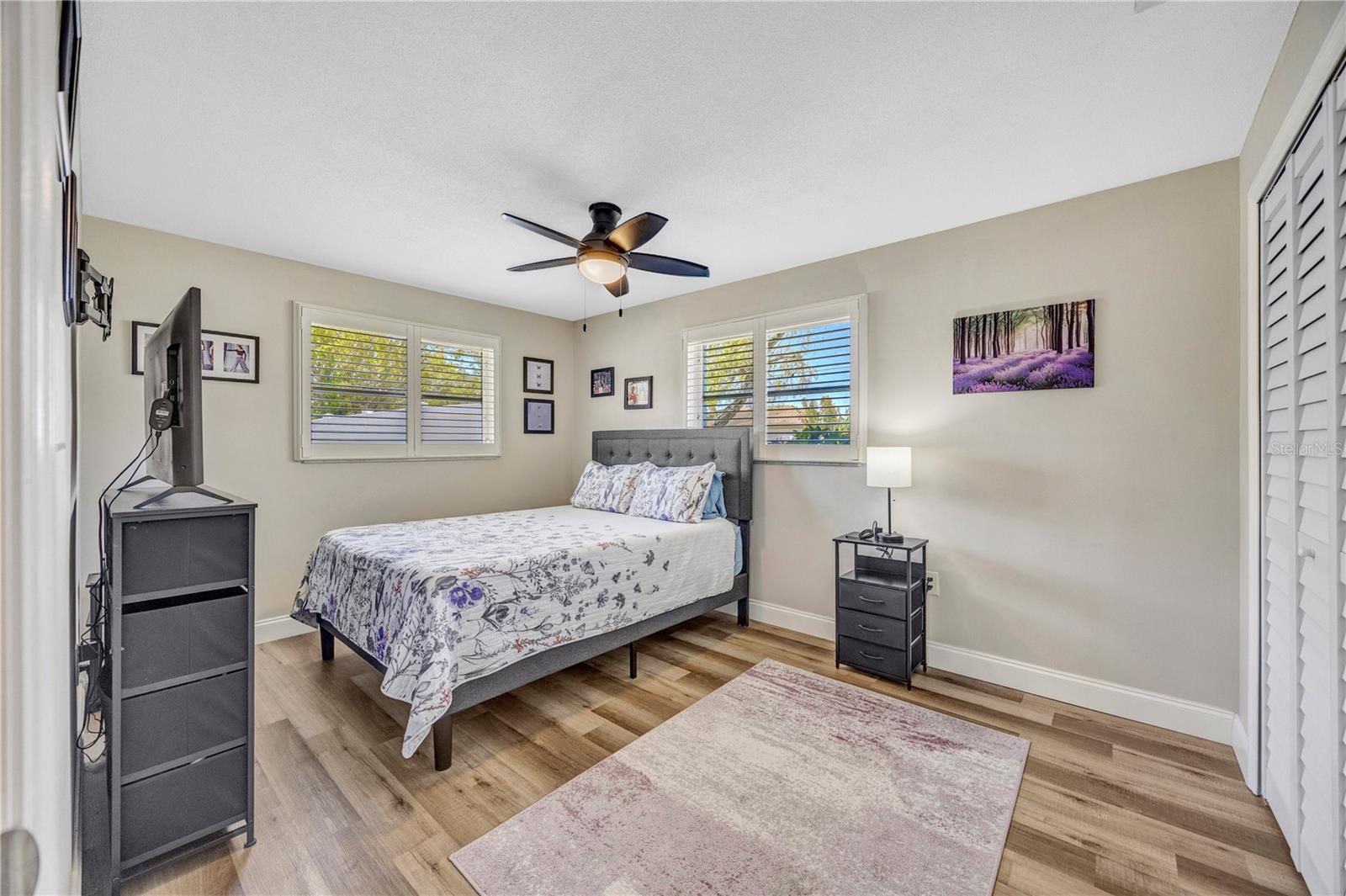 Image 19 of 59 For 2155 Edythe Dr