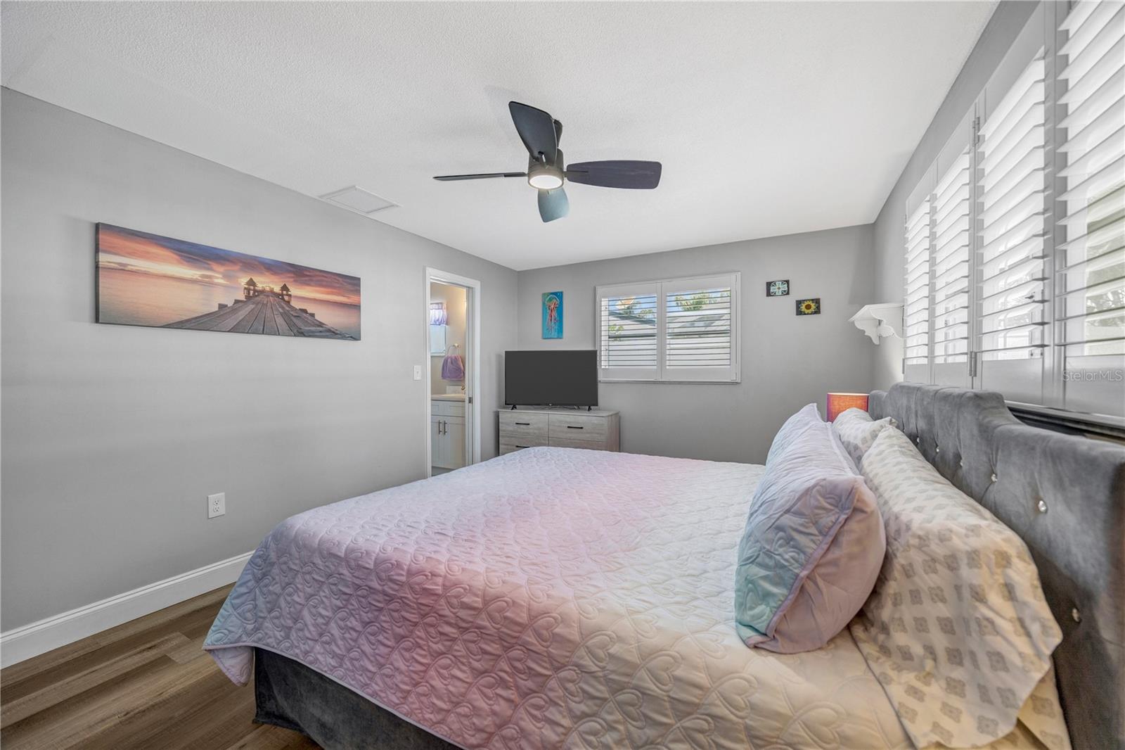 Image 29 of 59 For 2155 Edythe Dr