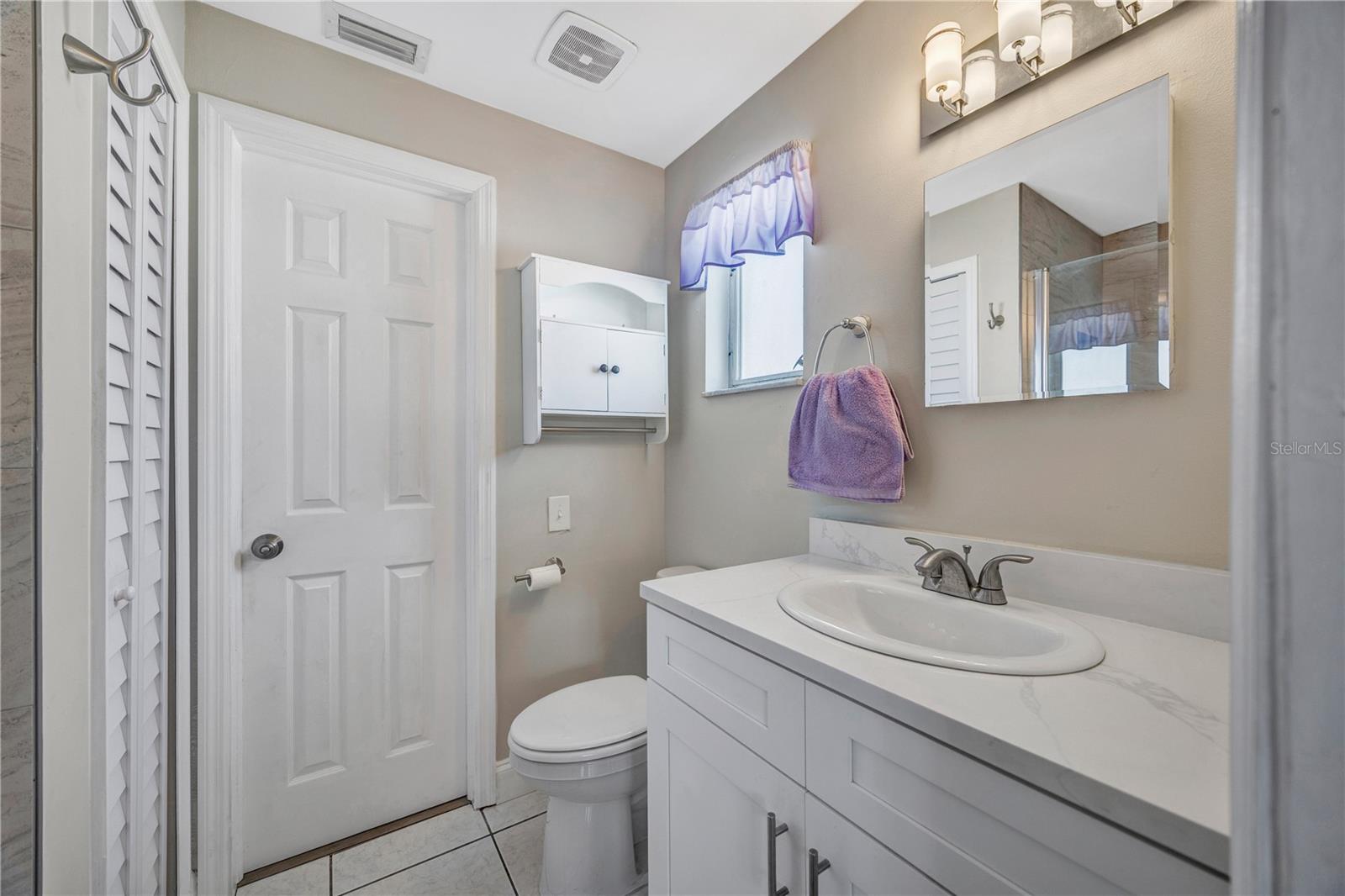 Image 32 of 59 For 2155 Edythe Dr