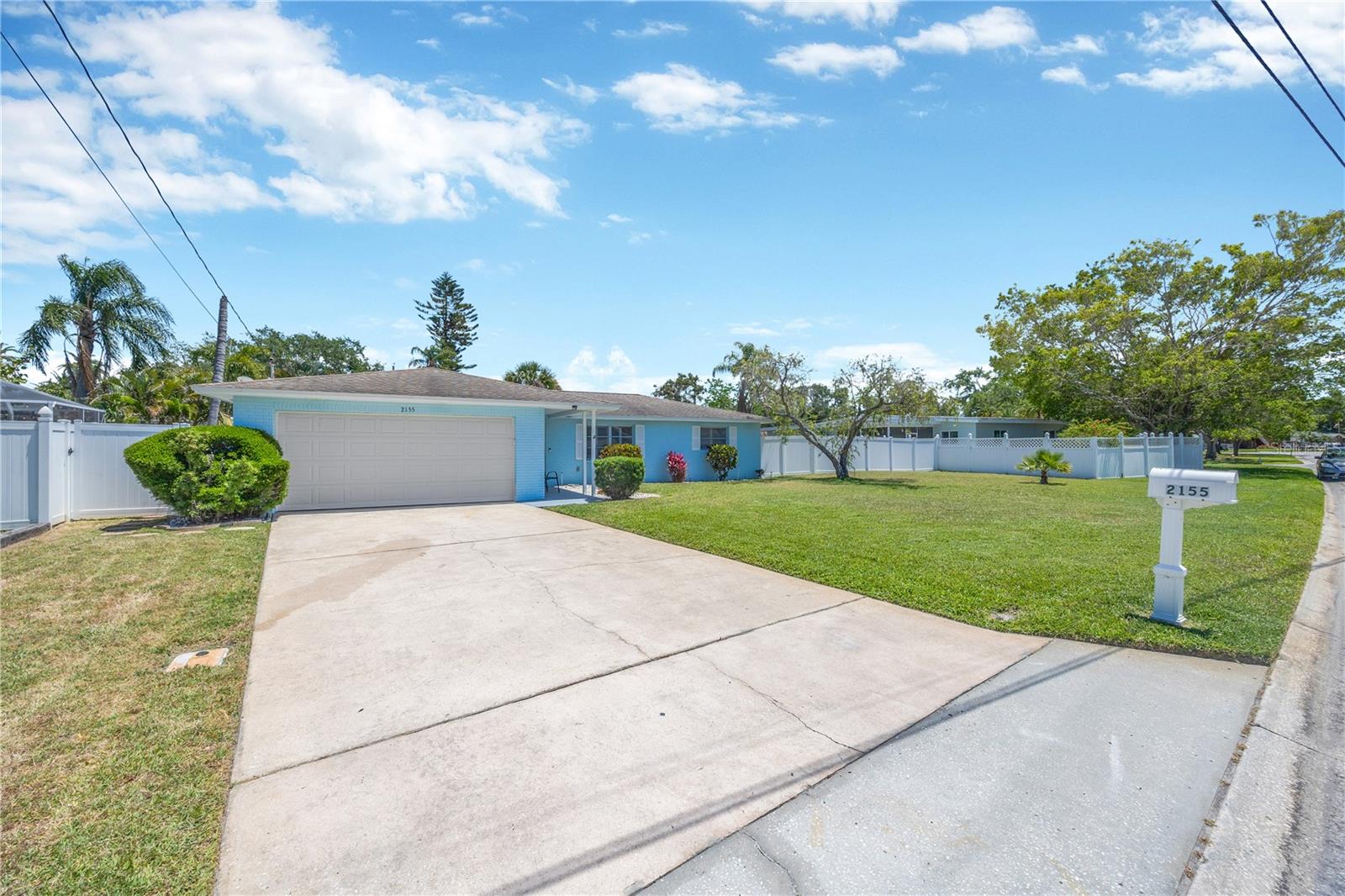 Image 48 of 59 For 2155 Edythe Dr
