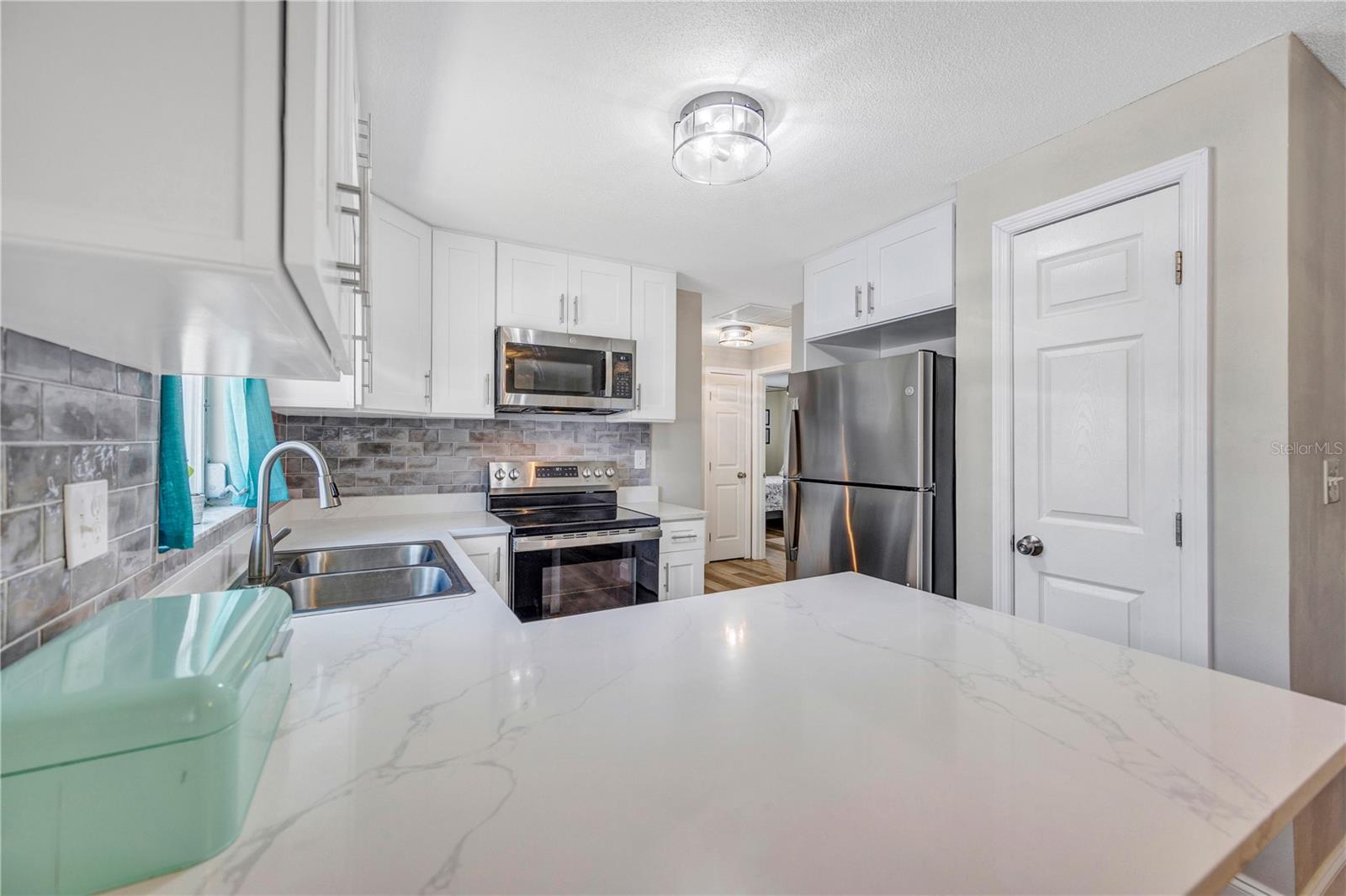 Image 9 of 59 For 2155 Edythe Dr