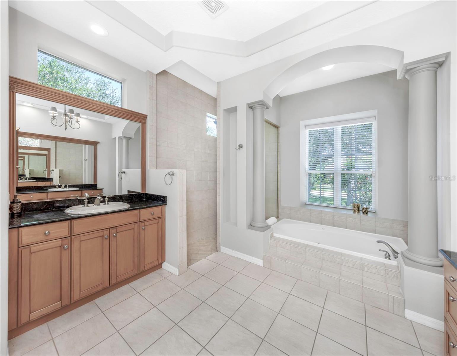 Listing photo id 24 for 3716 Janus Way