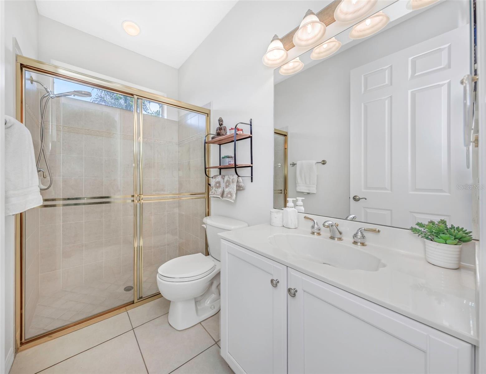Listing photo id 29 for 3716 Janus Way